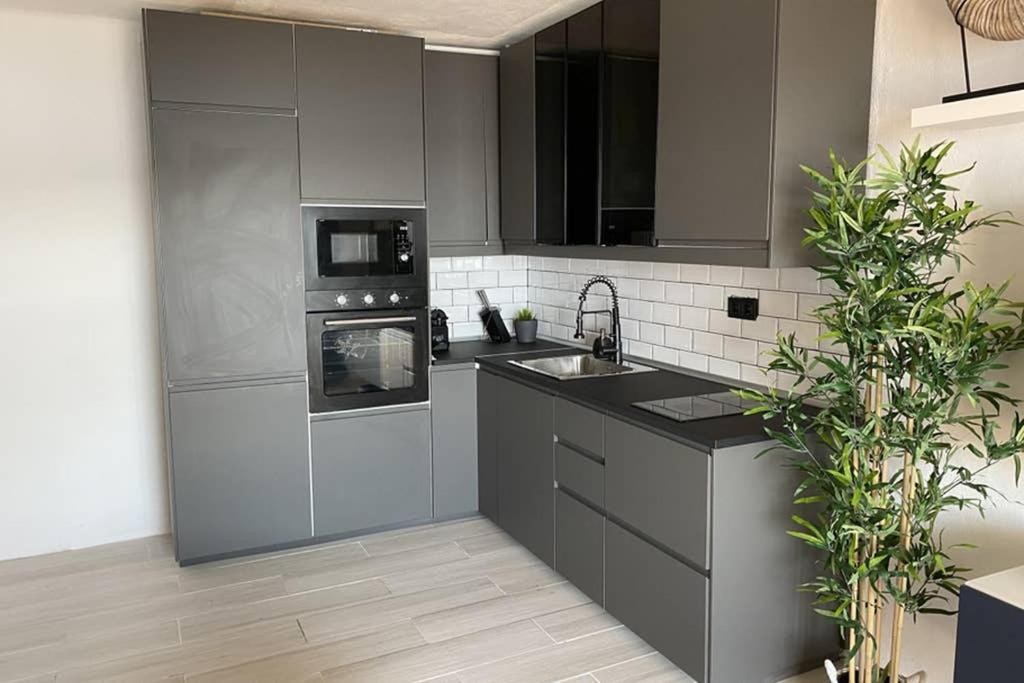 Miravent Terraza Y Jardin Frente Al Mar Menorca Apartment Fornells  Ngoại thất bức ảnh